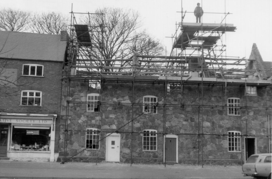 Cottages in Station Road, Quorn 1976