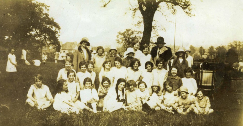 Quorn Girls' Friendly Society on an outing in about 1929