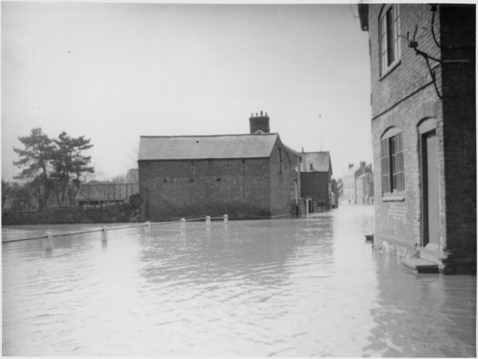 Floods in Soar Road, Quorn 1930s
