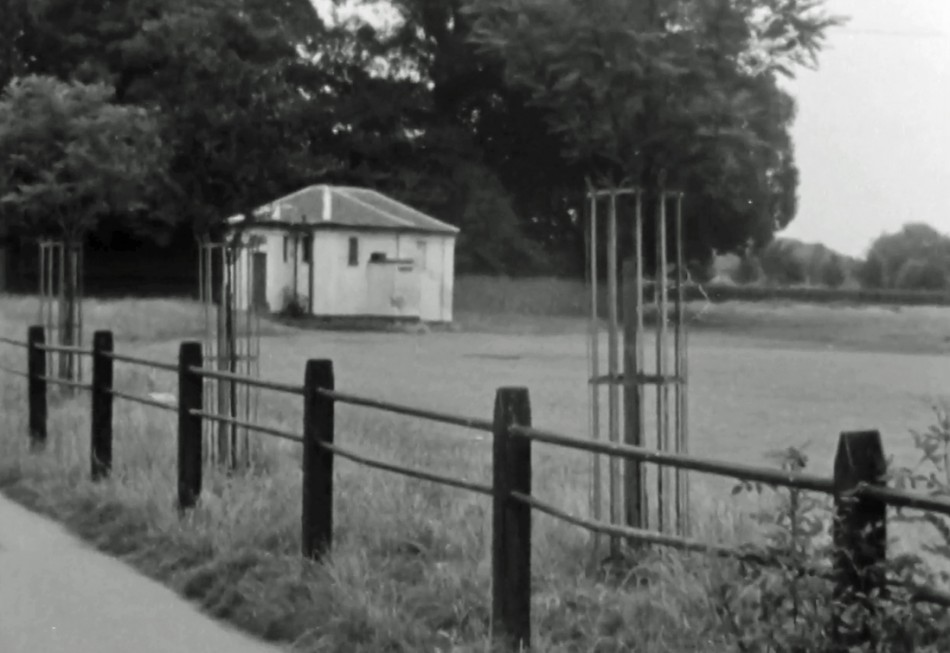 Quorn toilet dispute! 1961