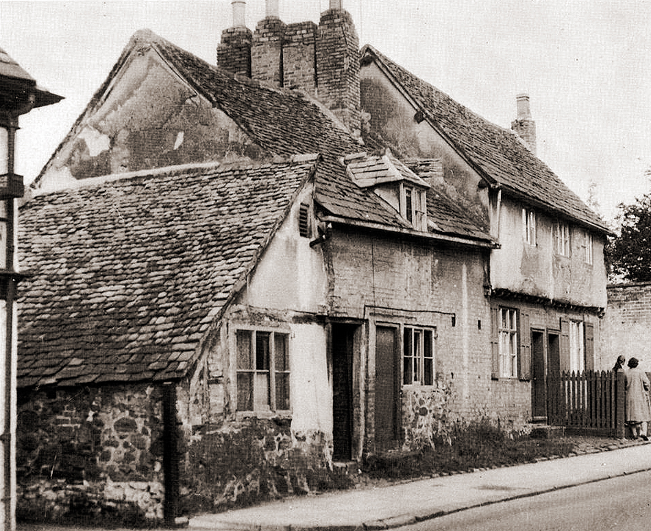 Cottages next to the White Hart, Quorn