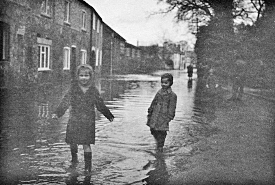 Floods, Meeting Street, 1960
