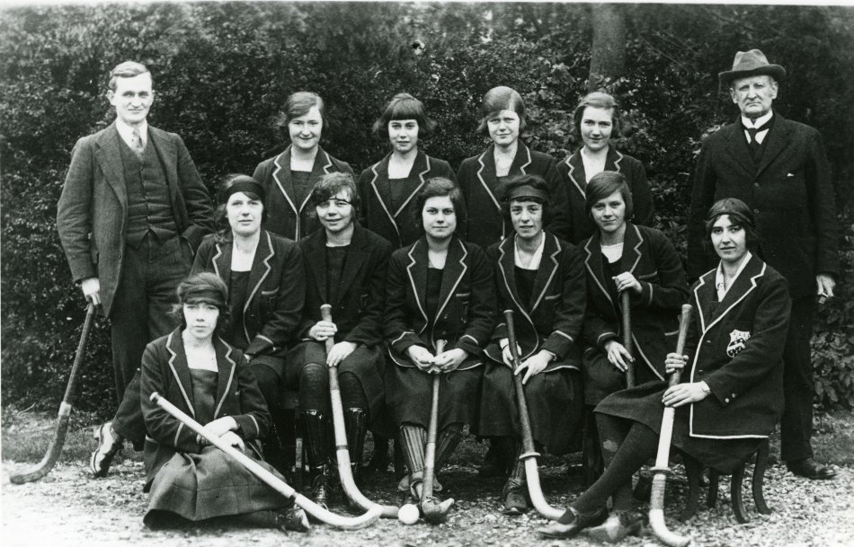 Rawlins hockey team c1920