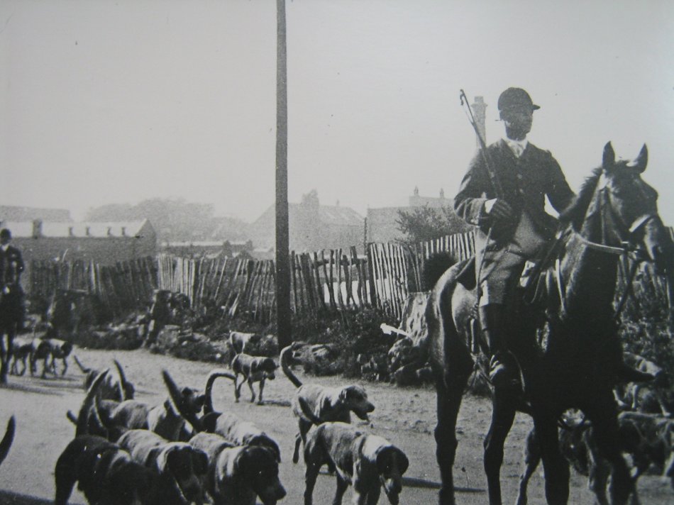 Quorn Hunt on School  Lane