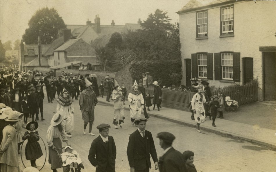 Postcard of Leicester Road, Quorn
