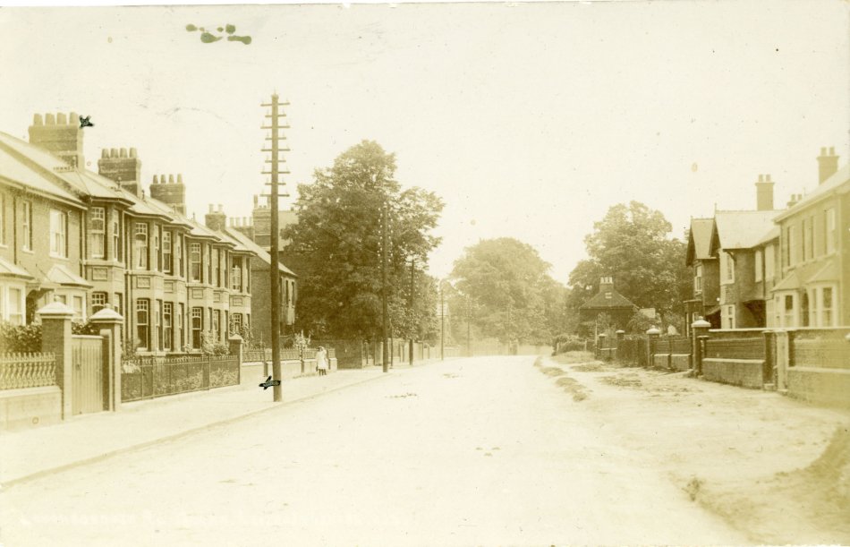Postcard of Loughborough Road Villas, Quorn