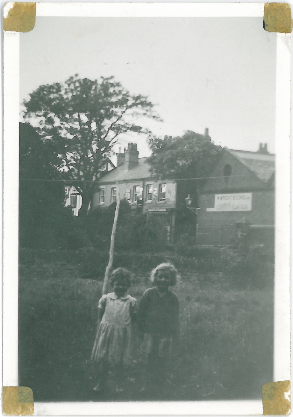 Children in garden of Brook House, 1947